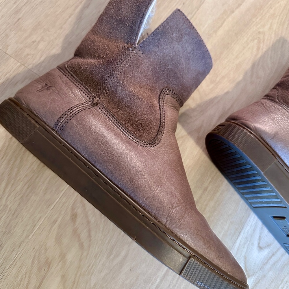 FRYE Gemma Short Shearling Leather and Suede Taupe Grey Brown Boots 8 - Picture 7 of 16